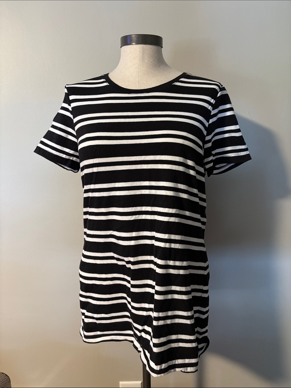 Faded Glory Black & White Striped Tee